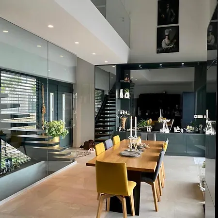 View House Okrug With Pool * 特罗吉尔