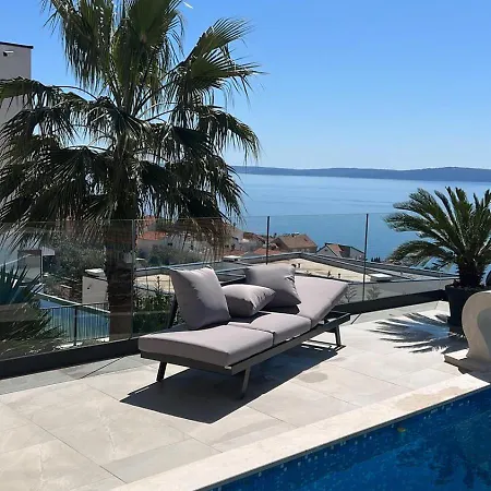 别墅 View House Okrug With Pool 特罗吉尔