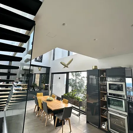 别墅 View House Okrug With Pool