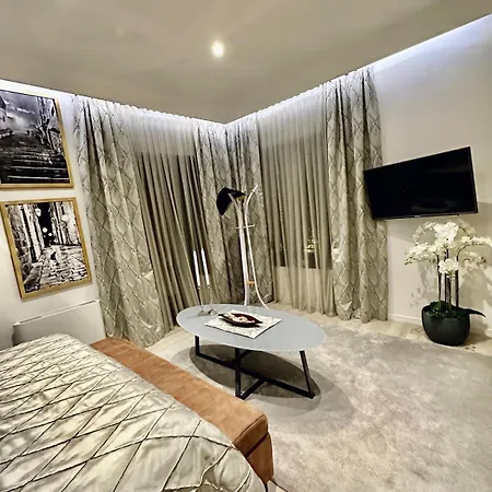 فيلة View House Okrug With Pool تروغير