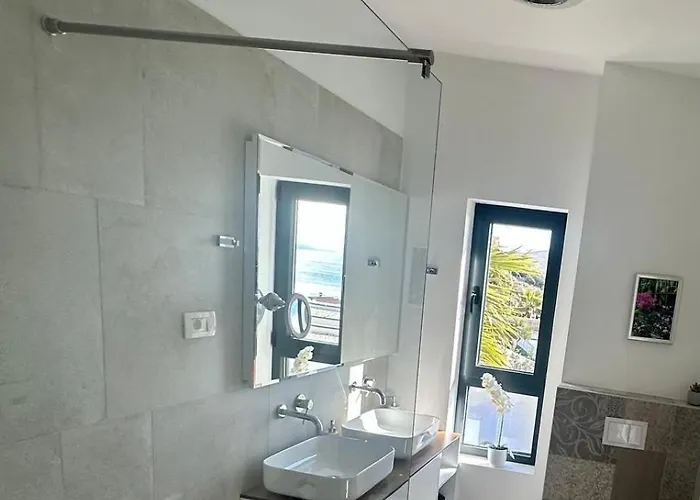 Villa View House Okrug With Pool