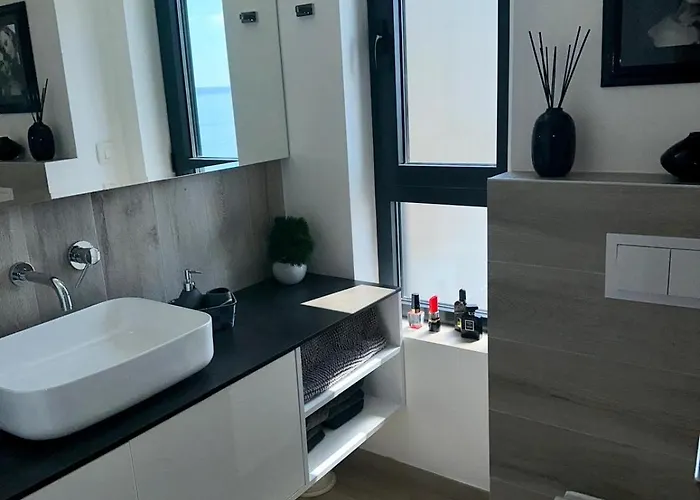 View House Okrug With Pool *