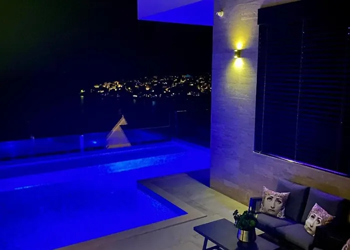 Villa View House Okrug With Pool *